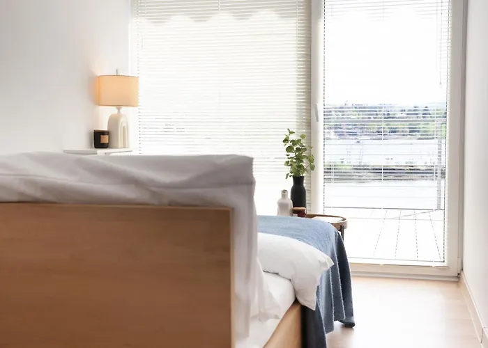 Sloneczny Grodek 30 *